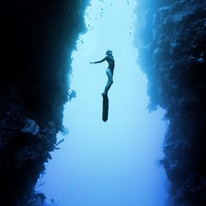 偷拍偷窥少女肏屄
